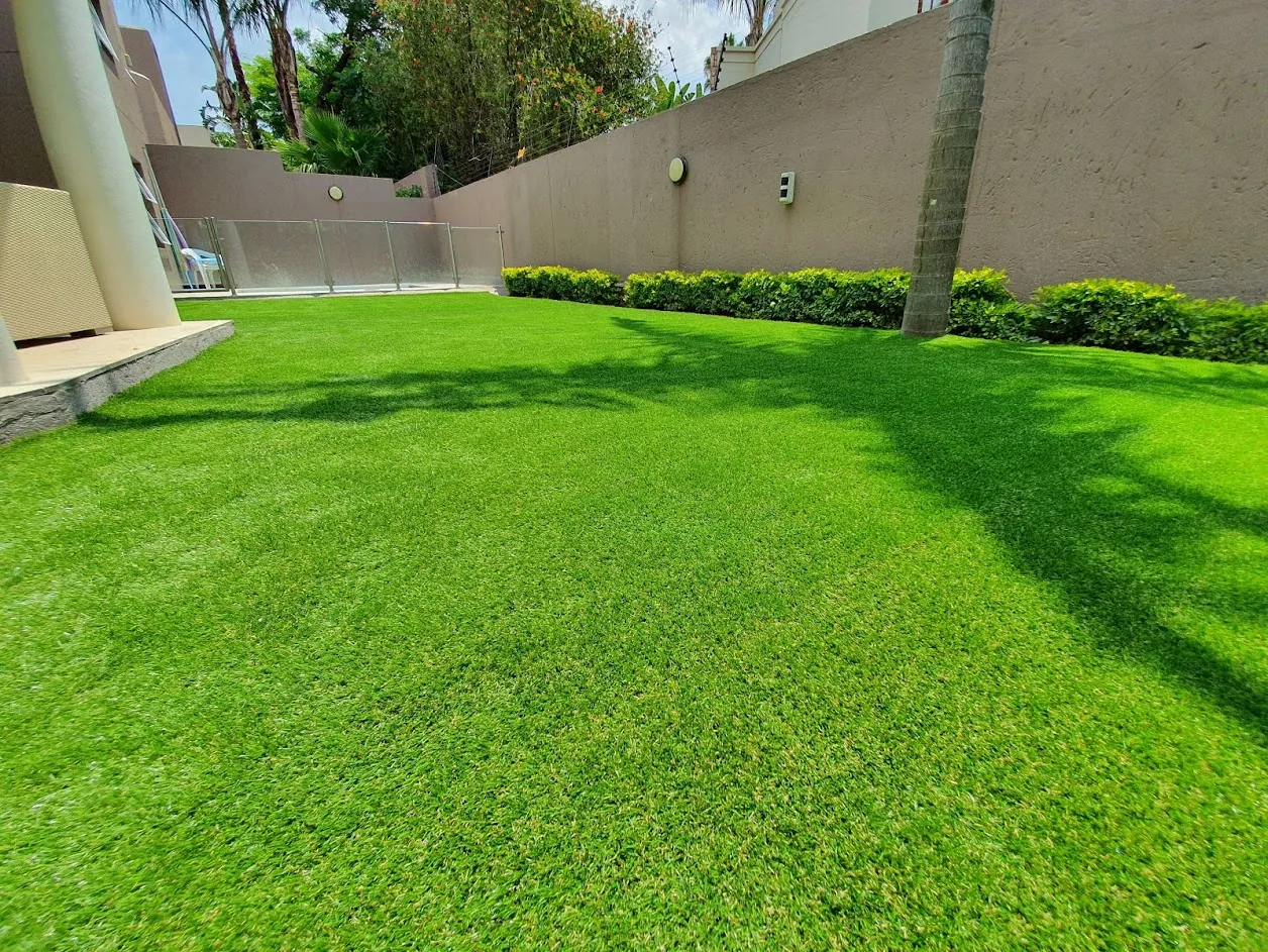 Residential artificial lawn
